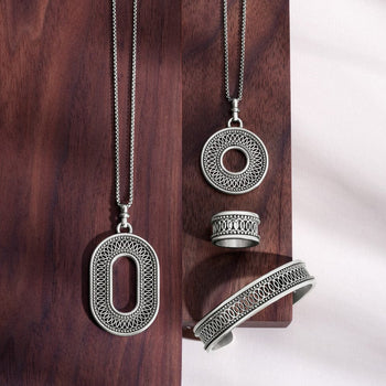 Ferrara Siena Oval Necklace